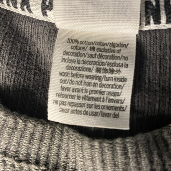 PINK DISTRESSED RIBBED DARK GRAY CREWNECK SWEATER SIZE XS - Picture 3 of 6